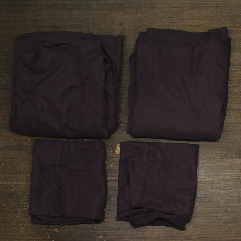 NEW ienjoy 4-Piece Polyester Sheet Set with Pillowcases Purple King